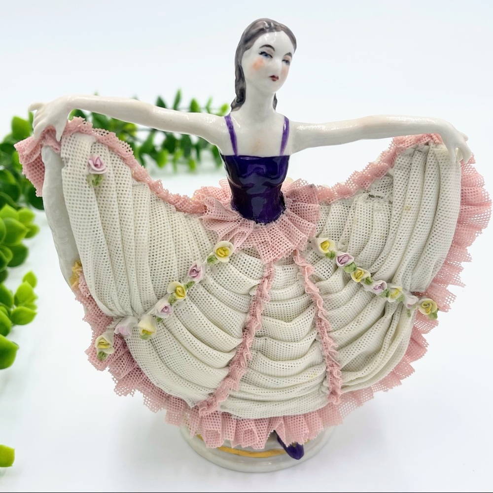 Dresden Crown Mz Lace Skirt Porcelain Dancer Lady Figurine Collectible Vintage
